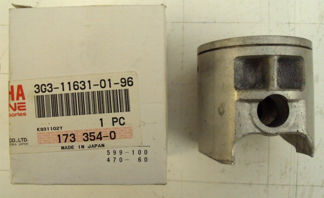 3G3-11631-01-96 TZ350 G Pistons 
